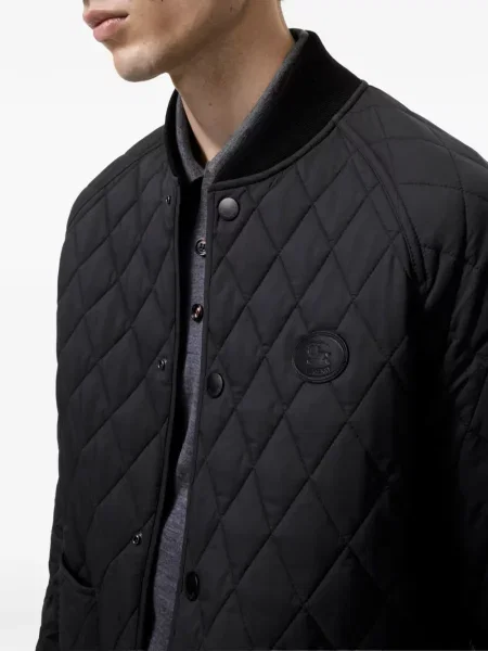 Matlasat geacă Burberry negru