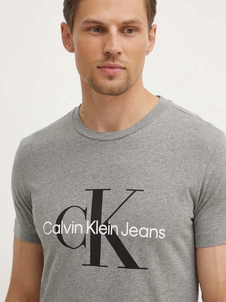 Тениска Calvin Klein Jeans с принт сиво