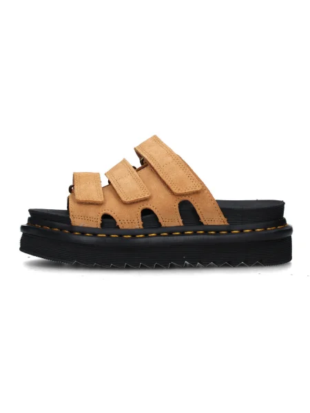 Pantofi Dr. Martens bej