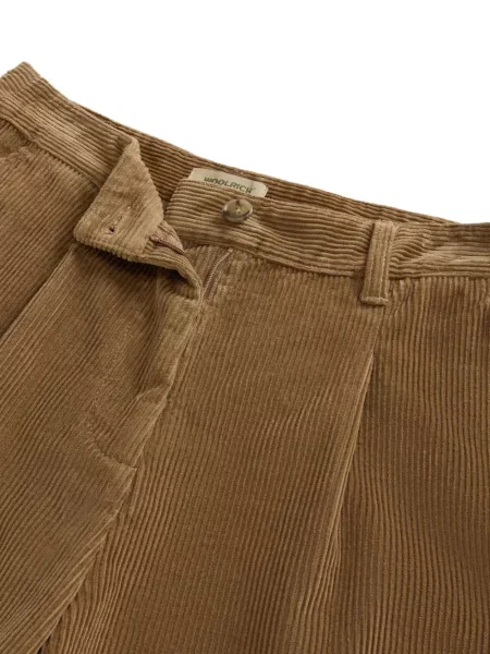 Pantaloni scurți Woolrich de catifea cord