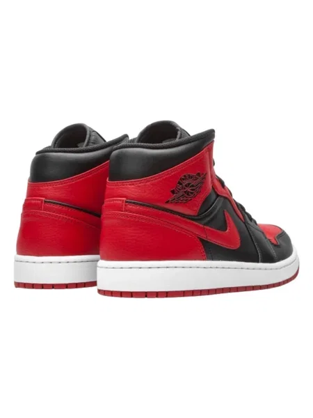 Pantofi Nike roșu