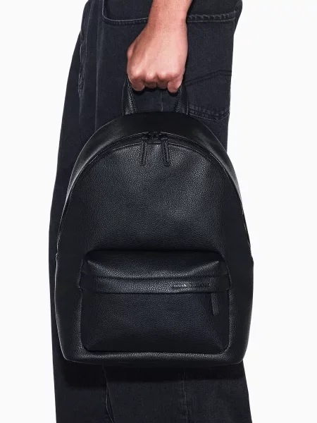 Рюкзак Armani Exchange черный