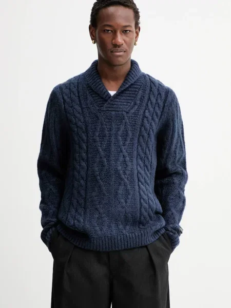 Levi's sweter z domieszką wełny niebieski ciepły granatowy