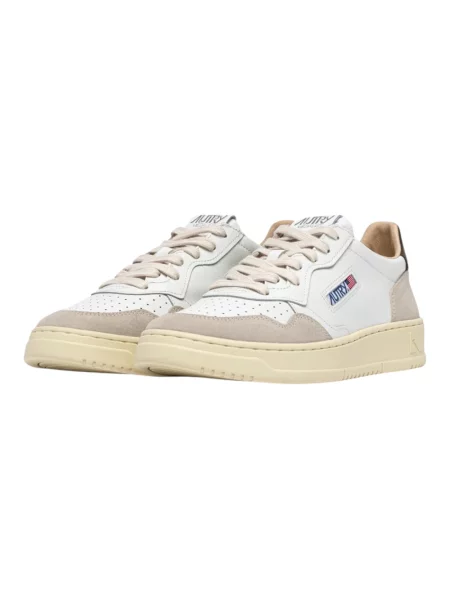 Sneakersy Autry białe