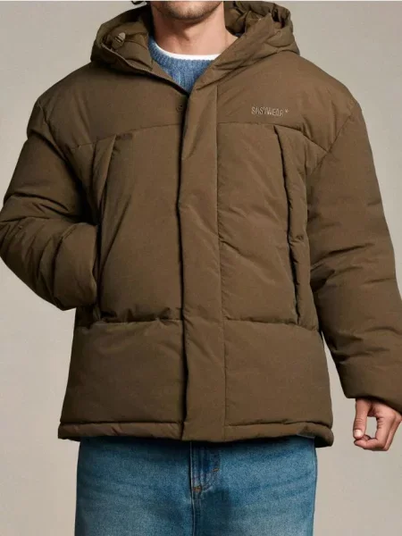 Sinsay Prošívaná puffer bunda s kapucí hnědá