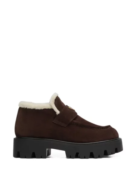 Pantofi loafer Prada din piele de căprioară maro