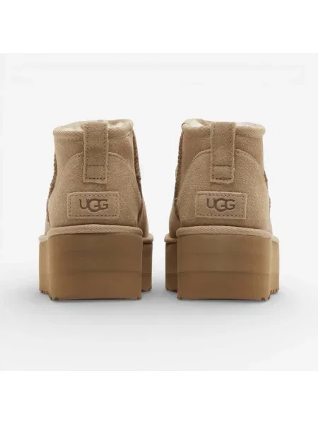 Klasické malé tenisky Ugg na platforme biela