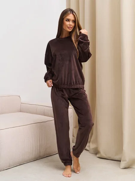 Велюровая пижама Issa Plus коричневая