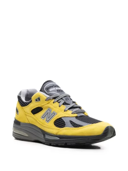 Sneakerși New Balance 997 cu șireturi din dantelă galben