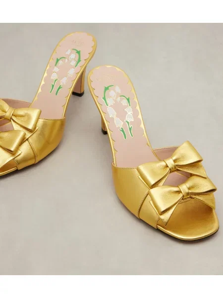 Papuci tip mules Valentino Garavani din piele auriu