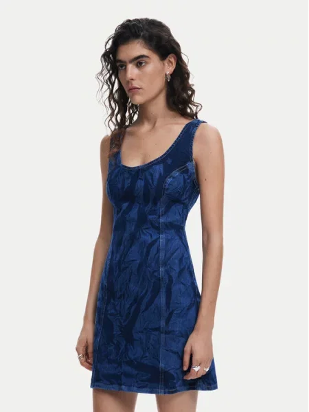 Desigual Джинсова сукня cиній