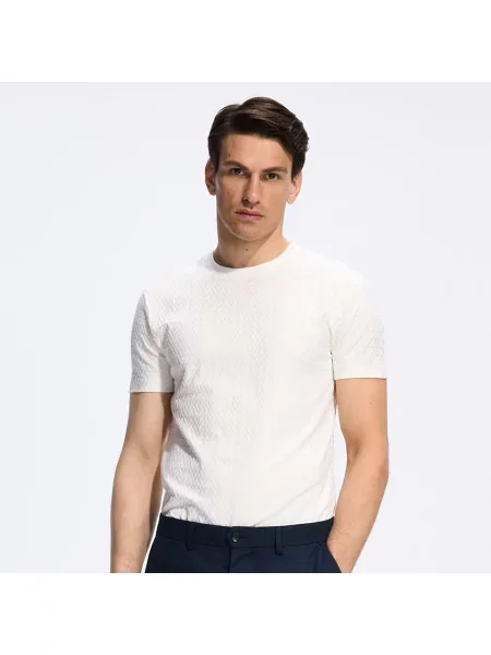 Reserved Strukturális slim fit póló krémszínű
