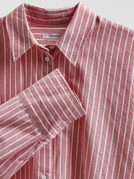 Reserved сорочка у смужку червоний