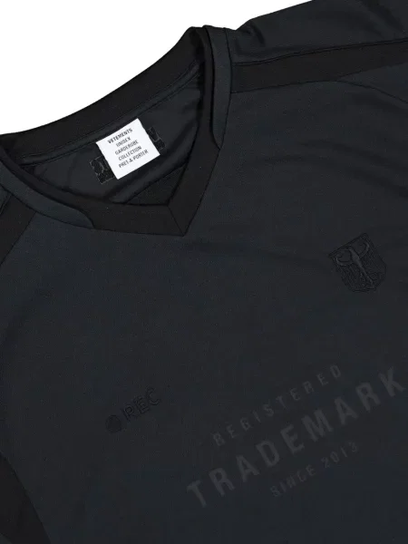 Πουκάμισο Vetements με λαιμόκοψη v από ζέρσεϋ μαύρο
