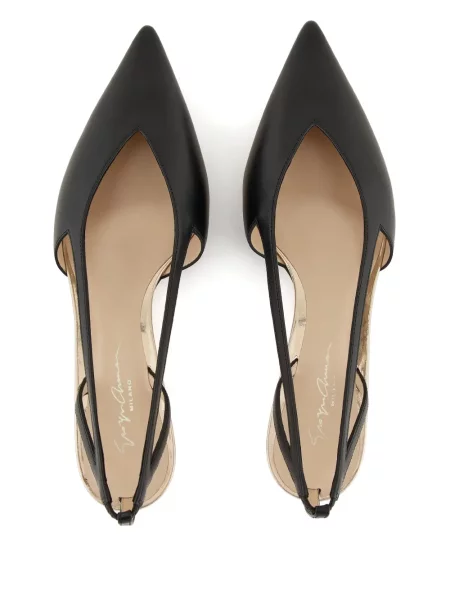 Pantofi cu toc Giorgio Armani din piele negru