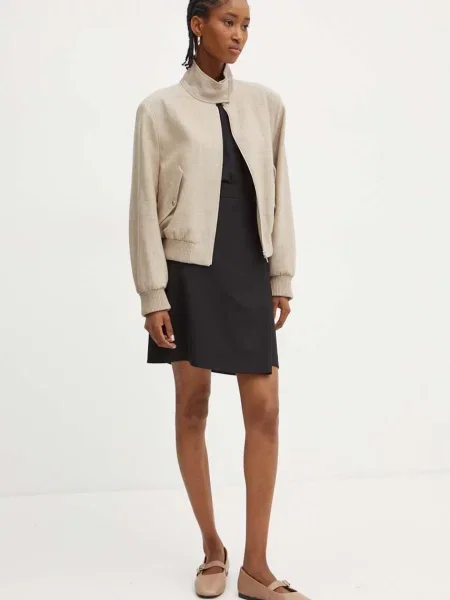 Демисезонная куртка Boss бежевая