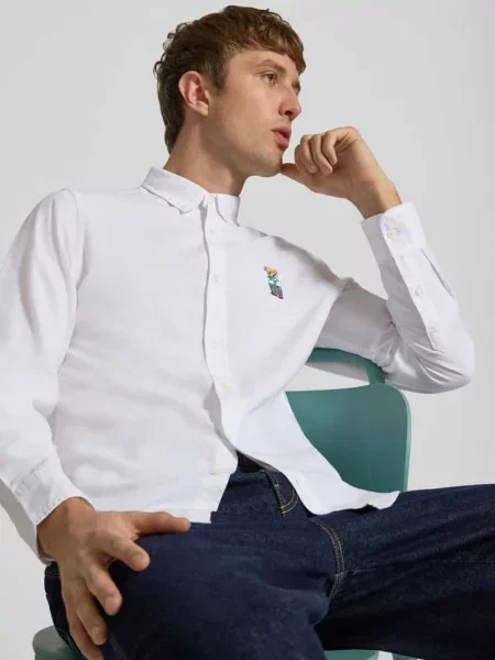 Koszula casualowa o kroju slim fit z kołnierzykiem typu button down Chill Pill biała