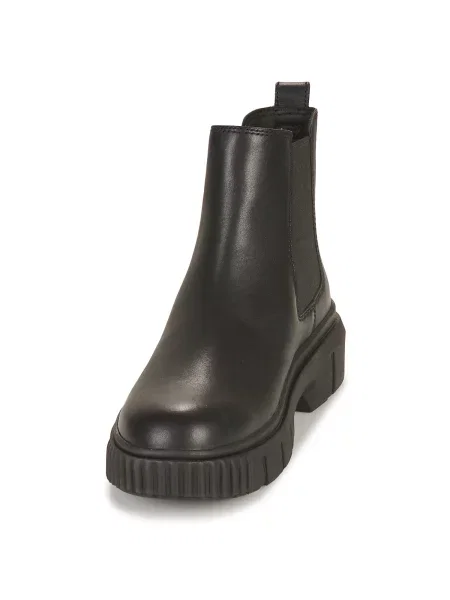 Kožené členkové topánky Timberland čierna