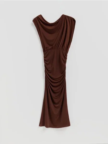 Reserved Rochie cu drapaj maro