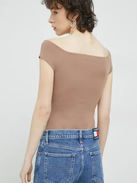 Body Abercrombie & Fitch béžová