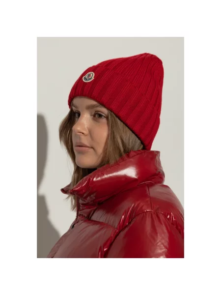 Czapka Moncler wełniana z logo czerwona
