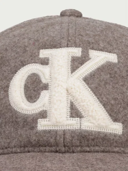 Calvin Klein Șapcă Bej închis maro