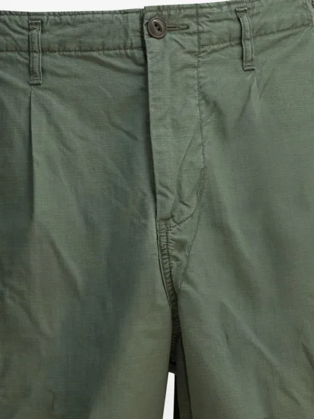 Pantaloni scurți cargo Nonnative plisate verde