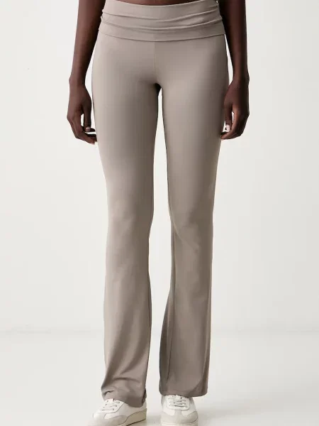 Pantaloni Guess bej