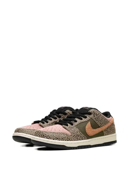 Sneakerși Nike Air Zoom cu imagine retro roz