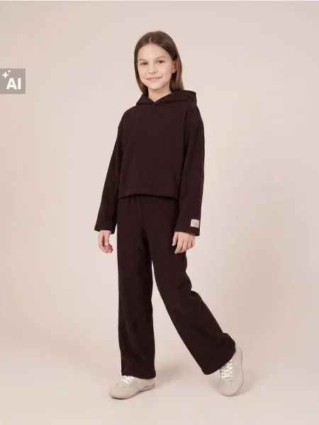 Sinsay Souprava mikiny a kalhot tmavě hnědá