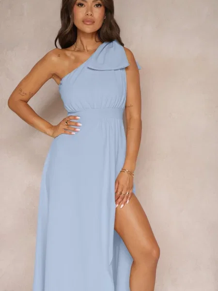 Jasnoniebieska Sukienka Koktajlowa o Asymetrycznym Kroju na Jedno Ramię Ozdobiona Kokardą Vimorissa niebieska