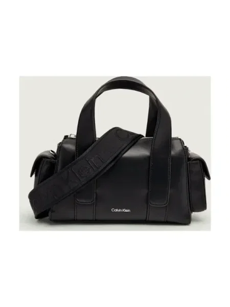 Calvin Klein kézitáska fekete