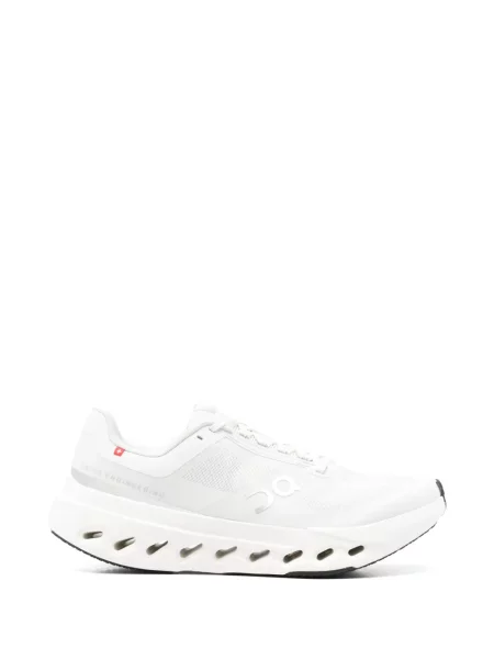 Sneakerși On alb