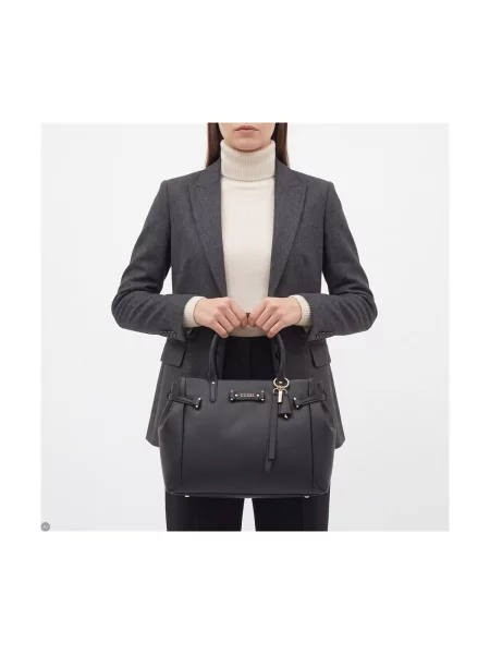 Kabelka Guess