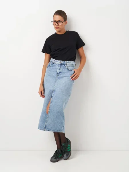 Футболка Роза чорний