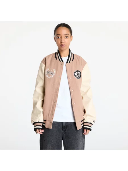 Bunda New Era Brooklyn Nets NBA Lifestyle Beige Varsity Jacket UNISEX Beige L béžová