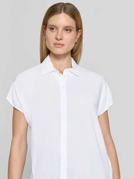 Bluzka o kroju regular fit z Christian Berg Woman biała