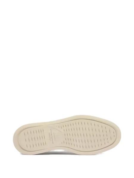 Pantofi loafer Officine Creative din piele de căprioară gri