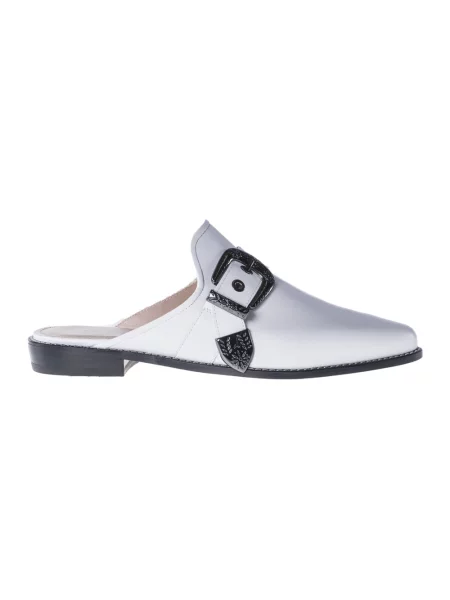 Klapki Stuart Weitzman skórzane białe
