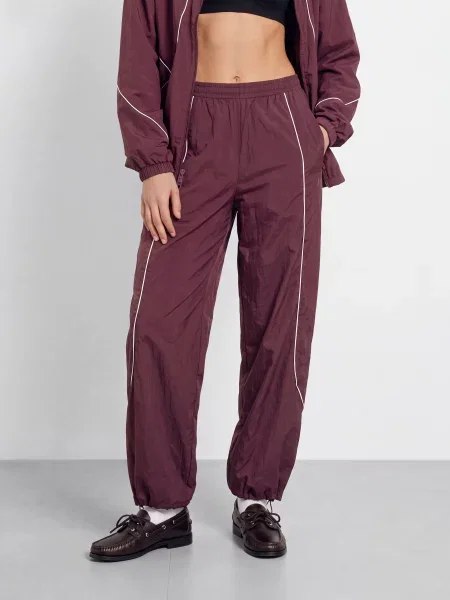 Under Armour Spodnie Dresowe Ua Unstoppable rot białe