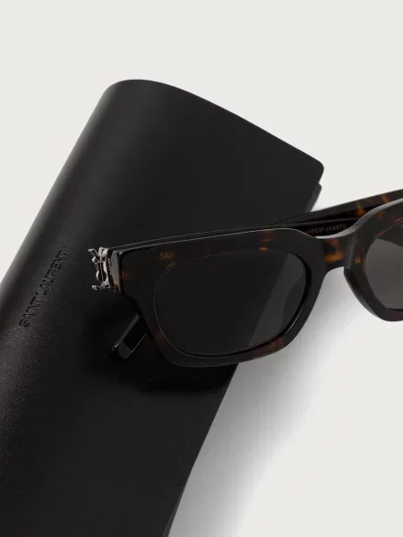 Солнцезащитные очки Saint Laurent