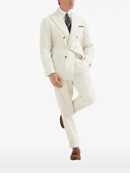 Costum Brunello Cucinelli cu două rânduri de nasturi alb