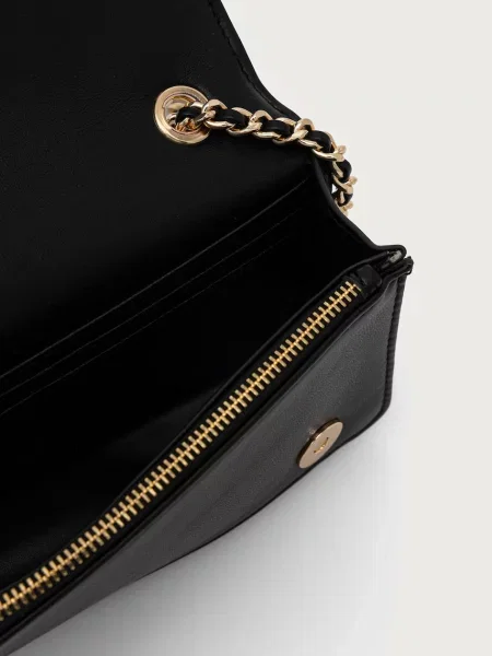 Кожаная сумка Aldo