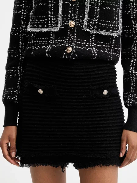 Kratke hlače Guess MALINA črna