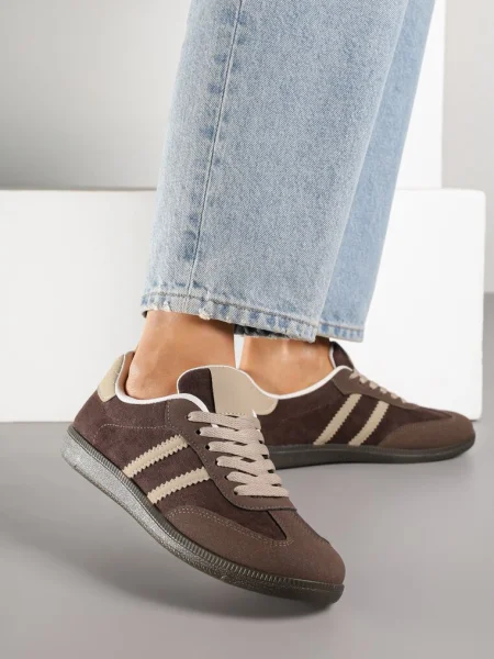 Sneakers maro