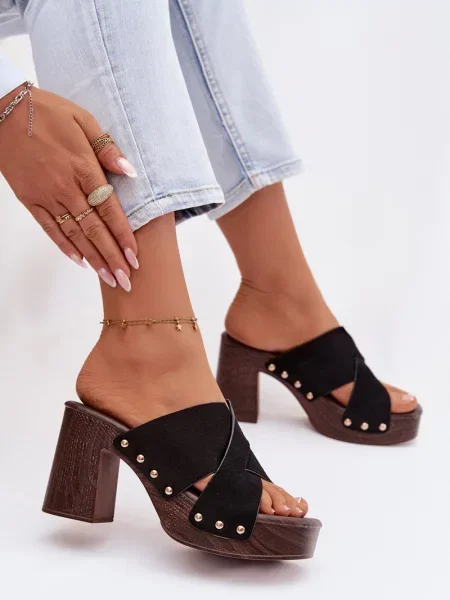 Sandály Boto se cvočky černé