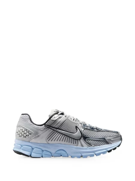 Sneakerși Nike Vomero cu șireturi din dantelă