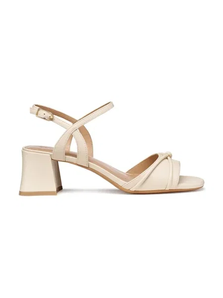 Pantofi Geox din piele bej