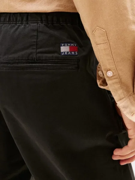 Чиносы Tommy Jeans из твилла черные