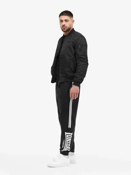 Спортивные штаны Lonsdale черные